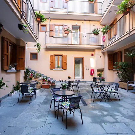La Casa Del Sarto - And * Lecco