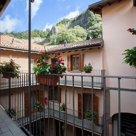 La Casa Del Sarto - And *