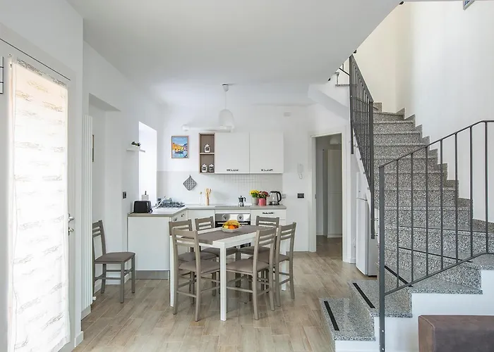 La Casa Del Sarto - And * Lecco