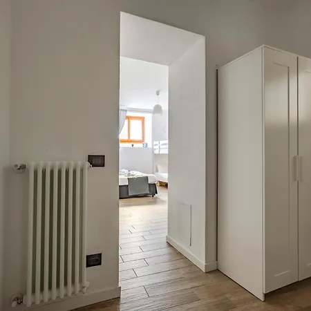 La Casa Del Sarto - And * Lecco