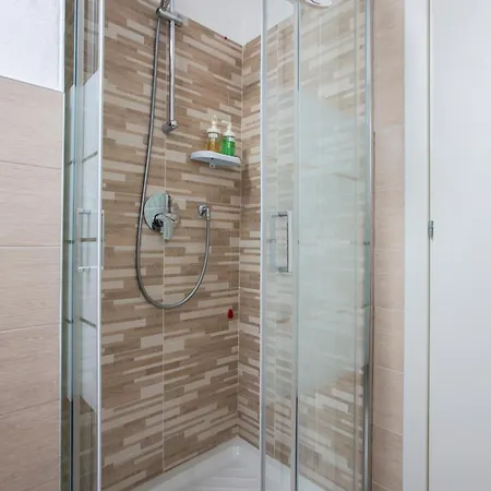 La Casa Del Sarto - And לינה וארוחת בוקר *